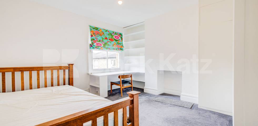 Modern and Central Apartment Chevening Road, Queens Park